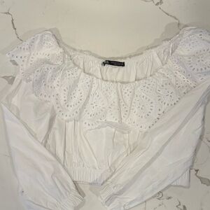 Zara off the shoulder white cropped blouse size M never worn.